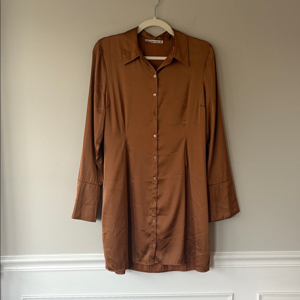 Abercrombie & Fitch Tan Casual Button Down Dress With Collar And Flare Sleeve